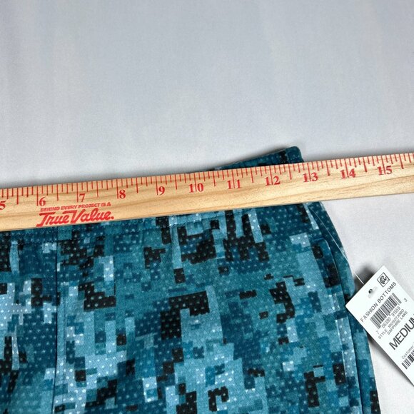 Ideology Boys Medium Pants Pixelated Camo Sweatpants Active Blue Black Warm NWT - Picture 6 of 9